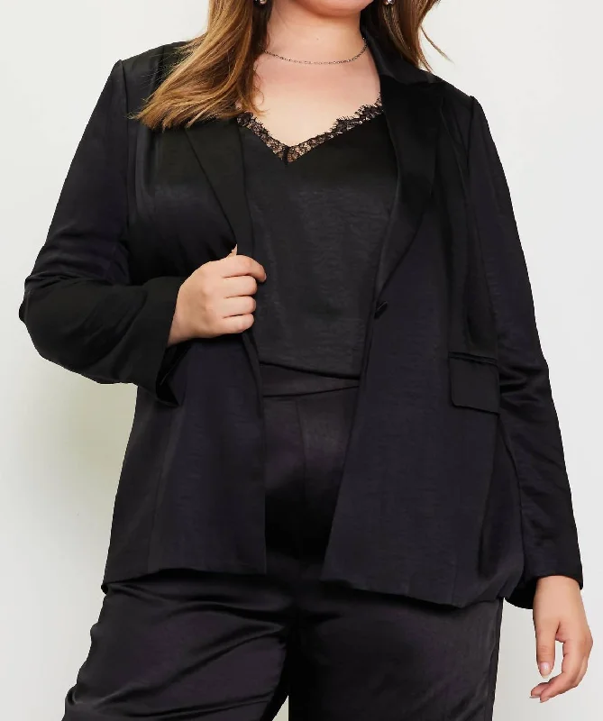 No Tears Blazer In Black